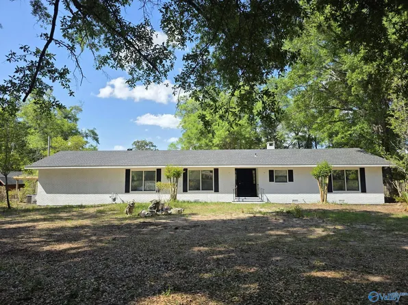 18743 Keller Rd, Foley, AL 36535
