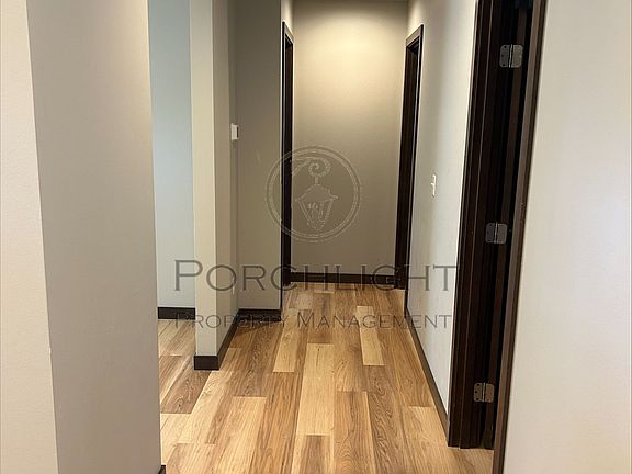 5th image of 407 E Main St Unit B