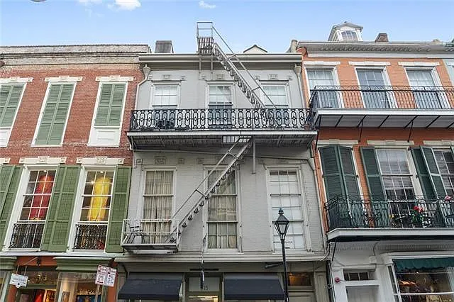 317 Royal St #4
