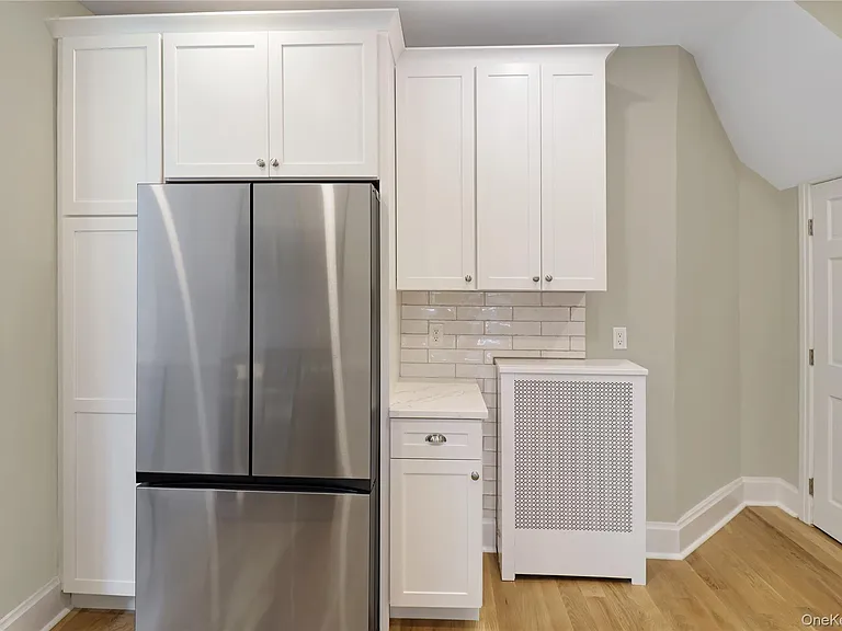 52 Sickles Ave — Photo 3
