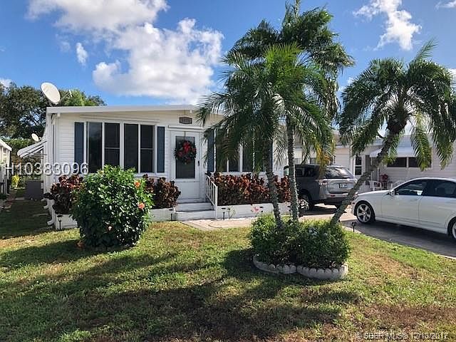 1st image of 5570 E Marina Dr