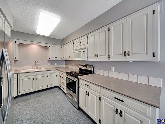 4th image of 7300 Oldpost Rd #18