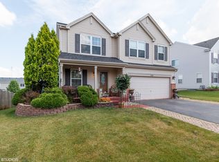 430 Ascot Ln, Romeoville, IL 60446