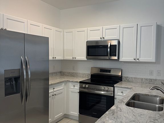 3rd image of 3400 Old Bainbridge Rd APT 206