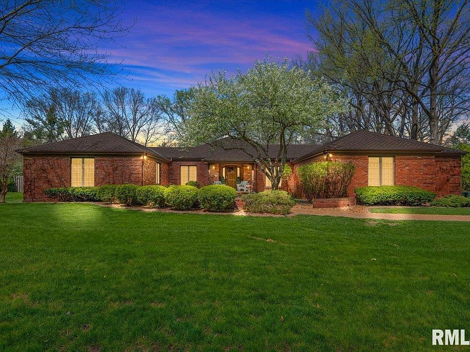 1st image of 2223 Cardinal Dr