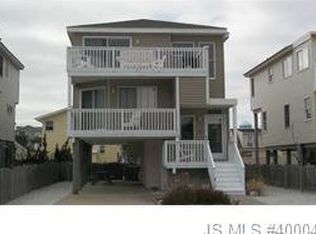 110 E 11th St, Ship Bottom, NJ 08008