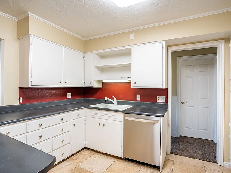 542 N 150 E — Photo 2