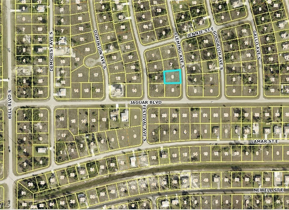 2nd image of 766 Fleming Ave S