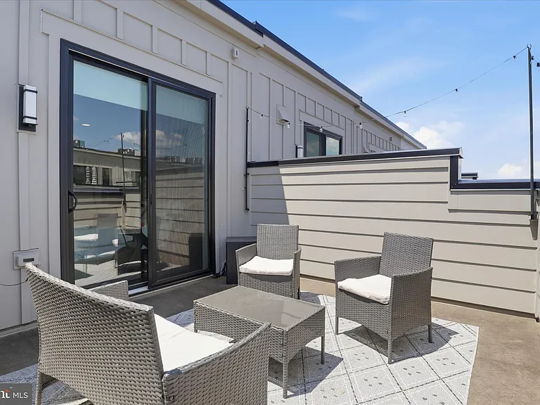 7331 Blade Dr — Photo 33