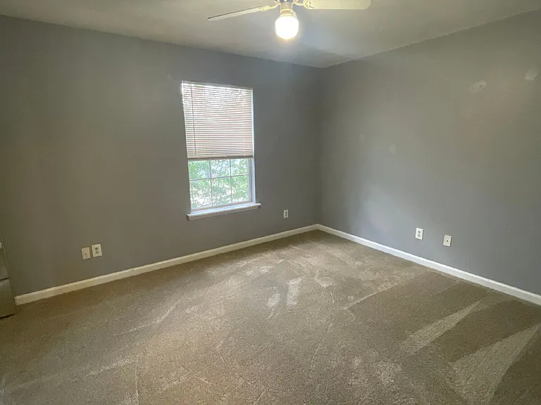 105 Valencia Dr #B — Photo 12