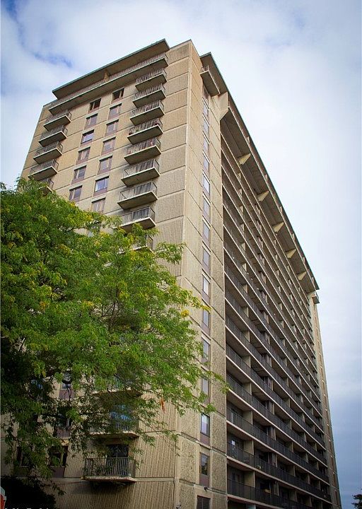 1st image of 12500 Edgewater Dr APT 405