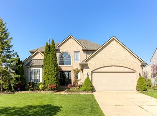 7558 Greene Farm Dr, Ypsilanti, MI