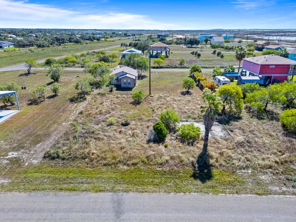 94 & 95 W Shady Oak Ln, Rockport, TX 78382