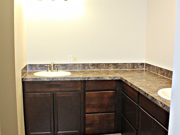 4th image of 21714 147th St E
