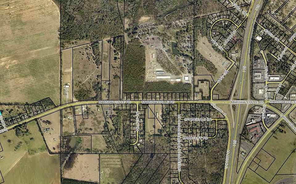 2nd image of Macy Ave