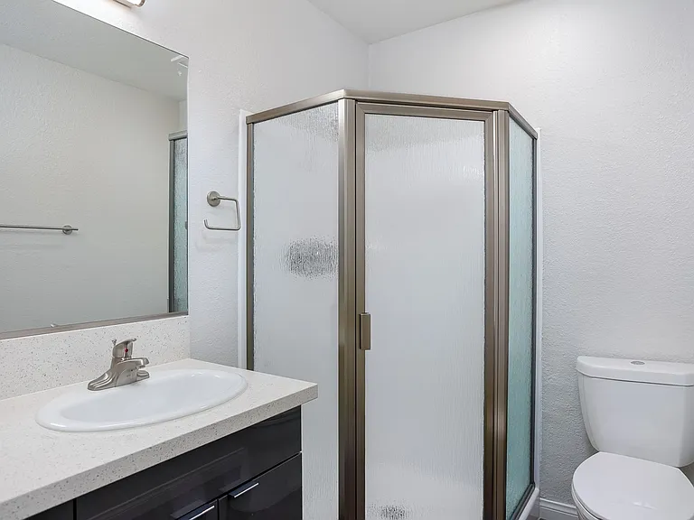 Countrywood Apartments — Photo 33