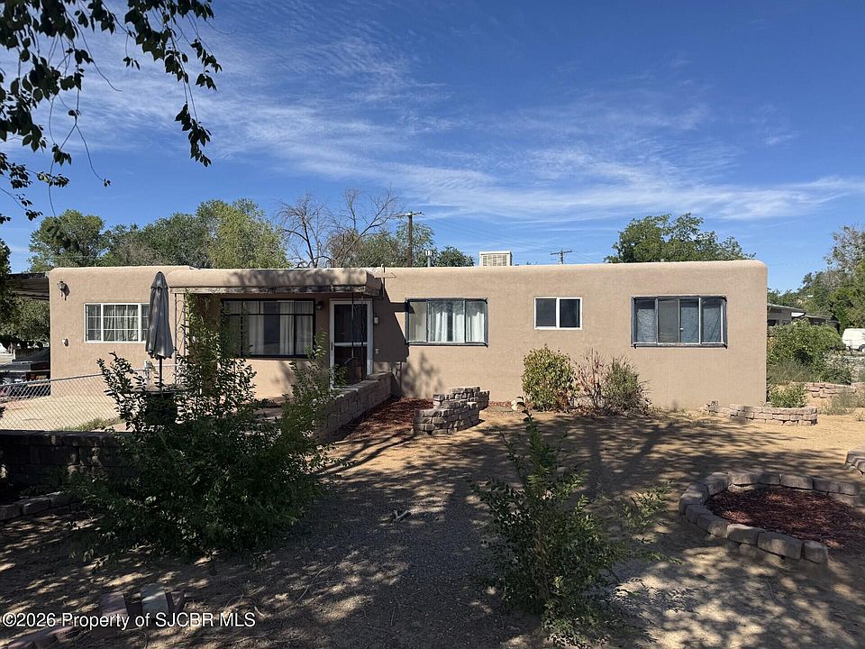 2nd image of 3301 E Edgecliff Dr
