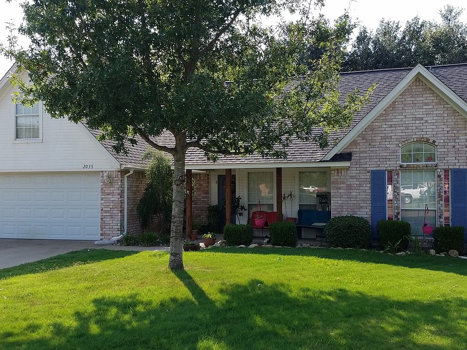 1st image of 2035 Brooke Dr