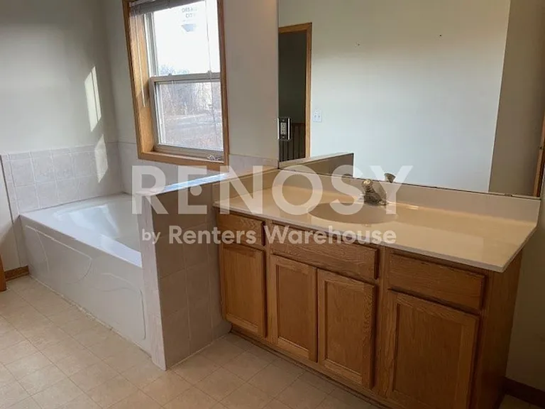 29667 North Ct — Photo 7