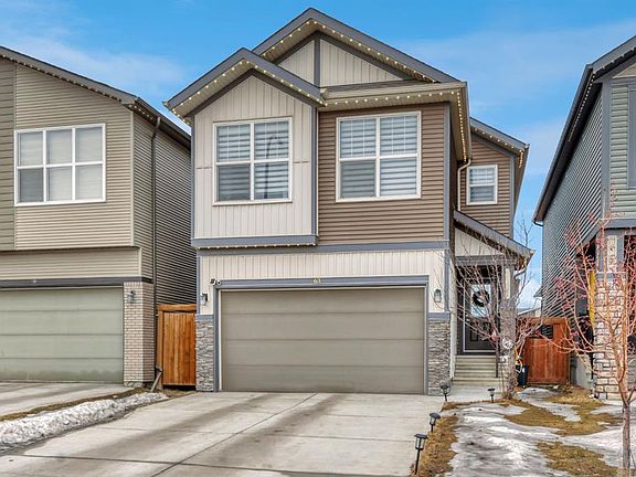 2nd image of 63 E Walgrove Way SE