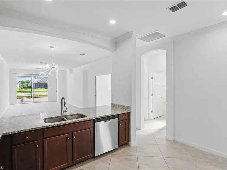 1767 Alameda Dr — Photo 11