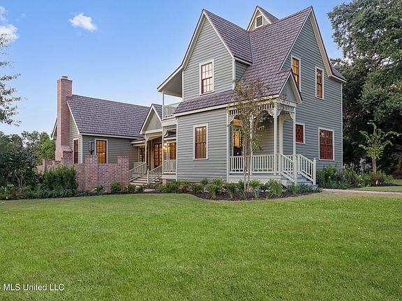 3rd image of 1103 Calhoun Ave