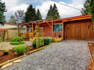 150 NE Russet St, Portland, OR 97211