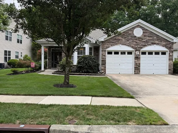 658 Saint Andrews Dr, Egg Harbor, NJ 08215