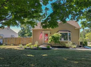 2082 Cramer Ave, Akron, OH 44312
