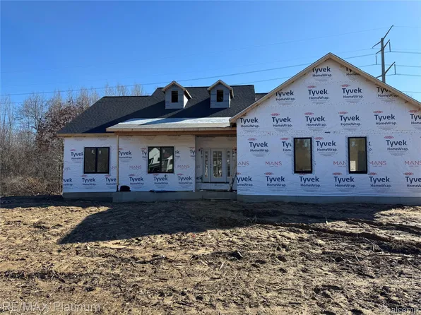 3073 Gecko Trl E, Pinckney, MI 48169