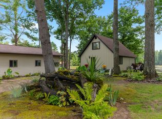 9599 Helen Ave, Atlanta, MI 49709
