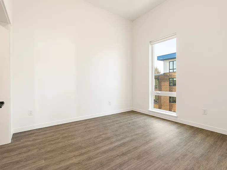 2515 SE 30th Ave — Photo 10