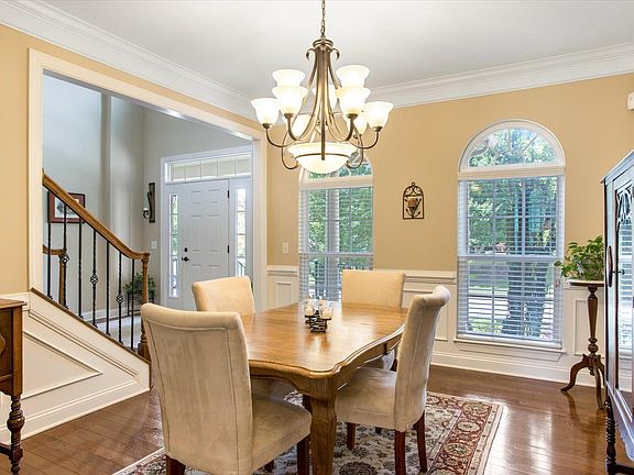 5th image of 108 Chicora Wood Ln