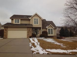435 S 159th St, Omaha, NE 68118