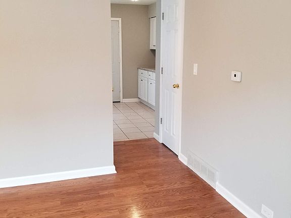 3rd image of 893 W North Ave APT D