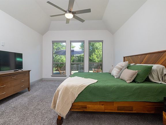 4th image of 217 Hillstone Dr