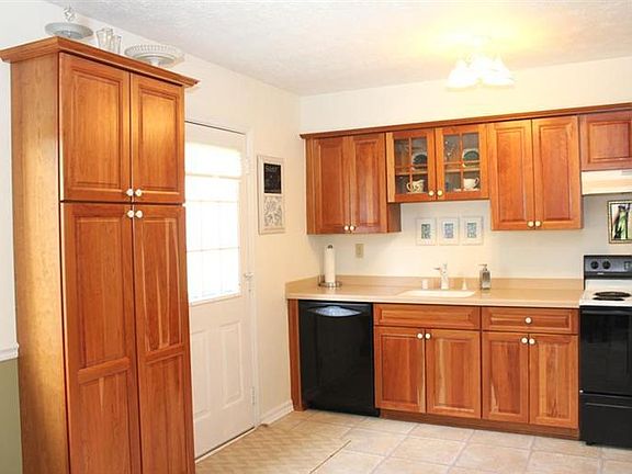 4th image of 7761 Blue Orchard Ct