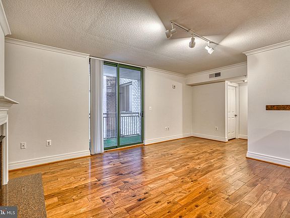 3rd image of 414 Water St Unit 2401