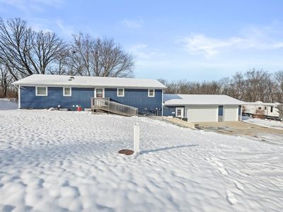 1075 Highway T17, Pella, IA, 50219