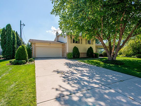 2nd image of 629 Ambleside Dr