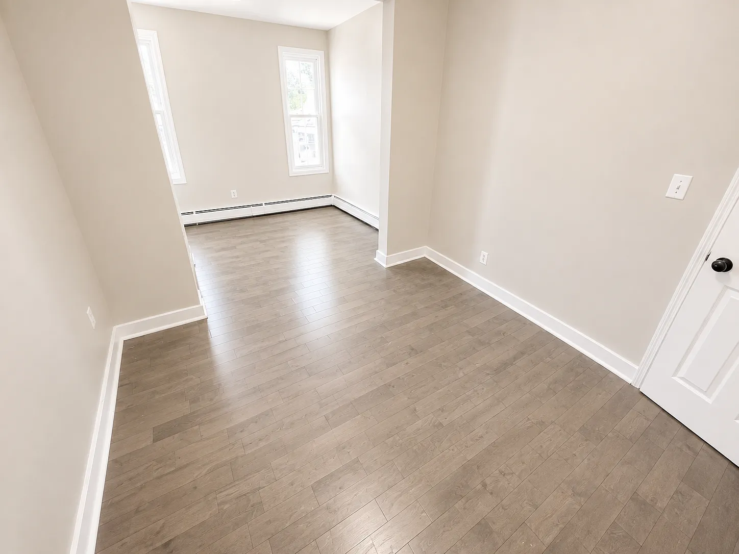 3 bed, 1200 sqft, $1,995 — Photo 4