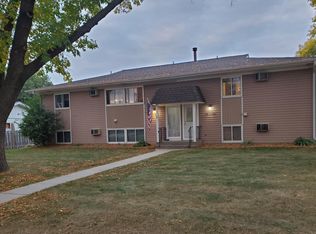 917 9th St #4, Farmington, MN 55024