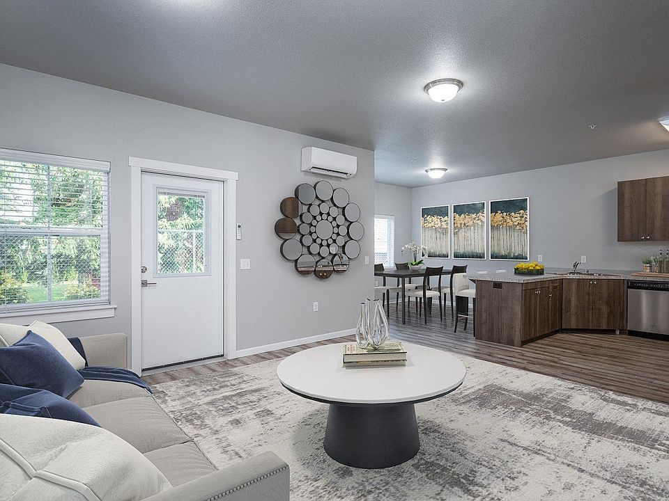 Wingate Square & East Wingate | Living Room