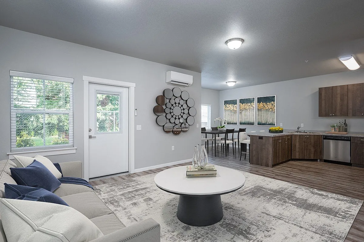 Wingate Square & East Wingate | Living Room - Wingate Square Apartments