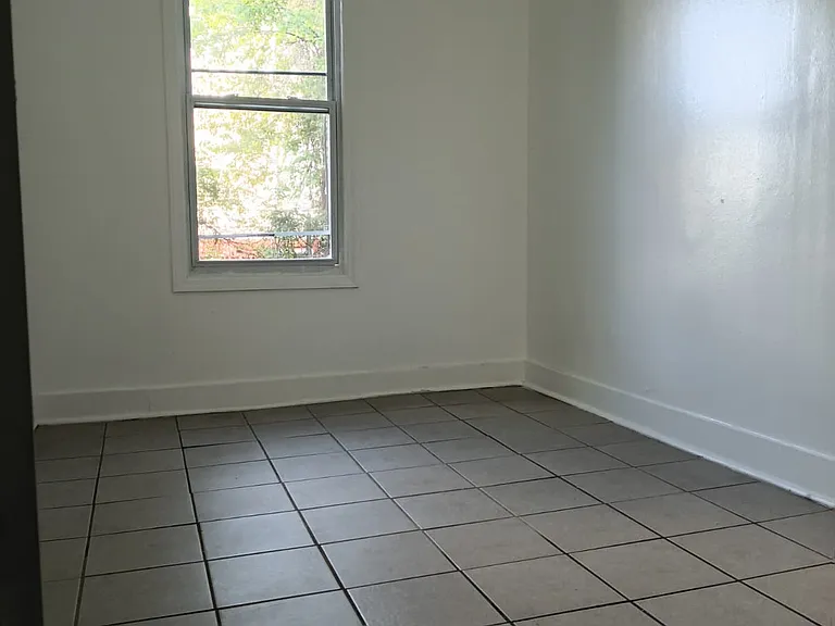 34 Vreeland Ave — Photo 6