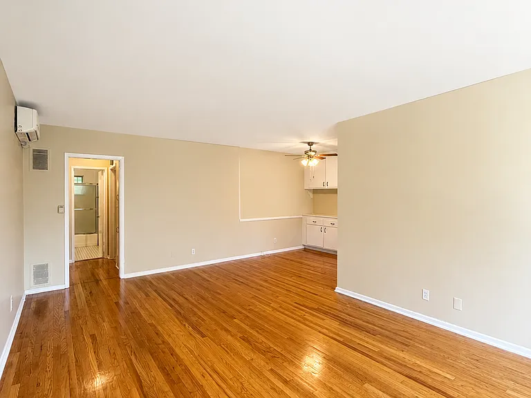 816 N Hayworth Ave #3 — Photo 2