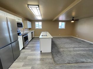 625 Spruce Dr #C, Brookings, OR 97415