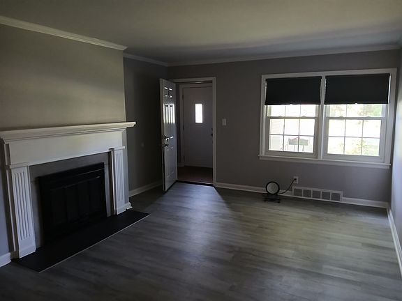5th image of 6700 Washington Ave #A