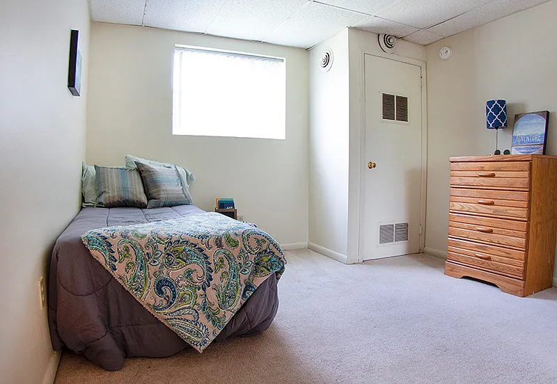 University Terrace Apartments — Photo 4