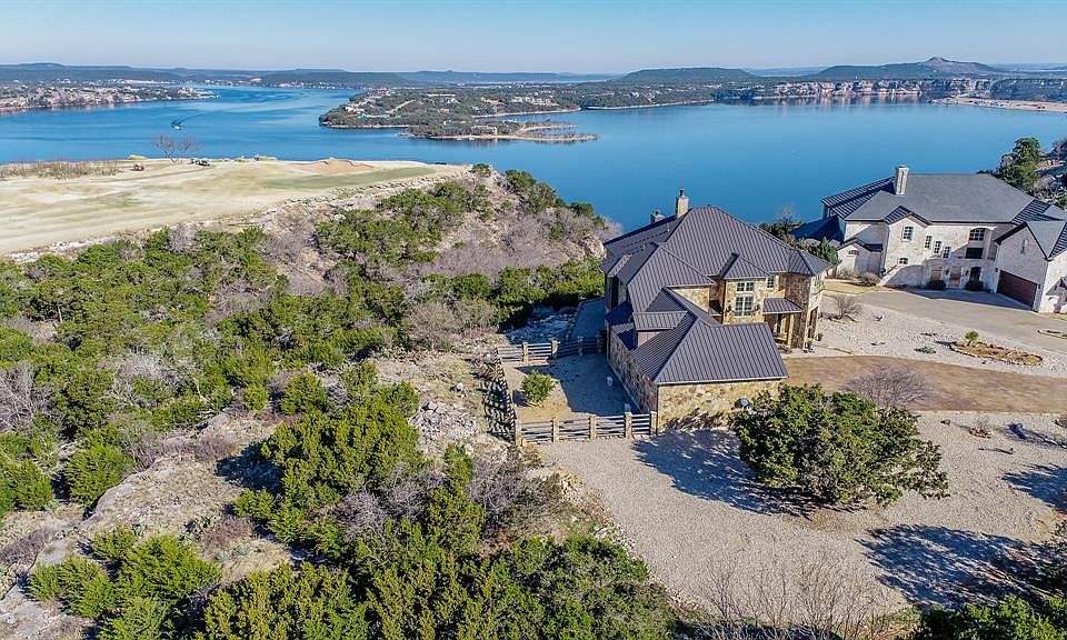 1st image of 15 Bay Hill Dr
